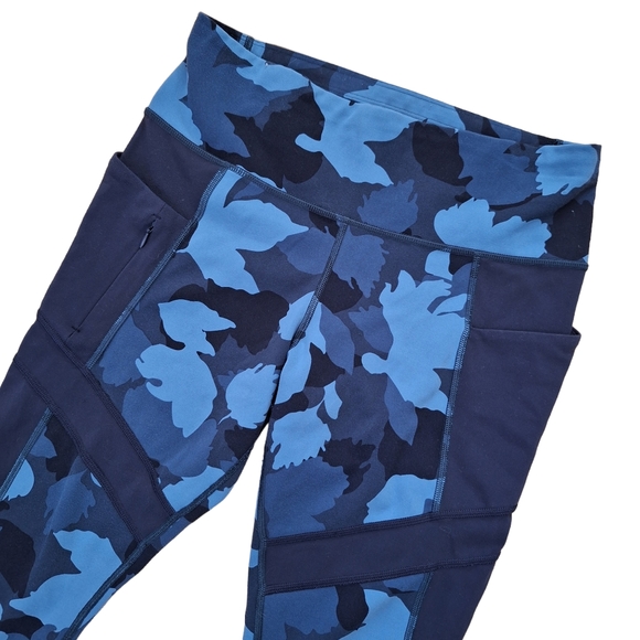 Athleta Women's Blue Camo Athletic Compression Fit Leggings With Pockets szM - Picture 4 of 9